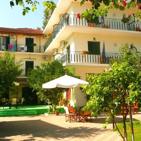 Des Roses Hotel Platanias  Dış mekan fotoğraf