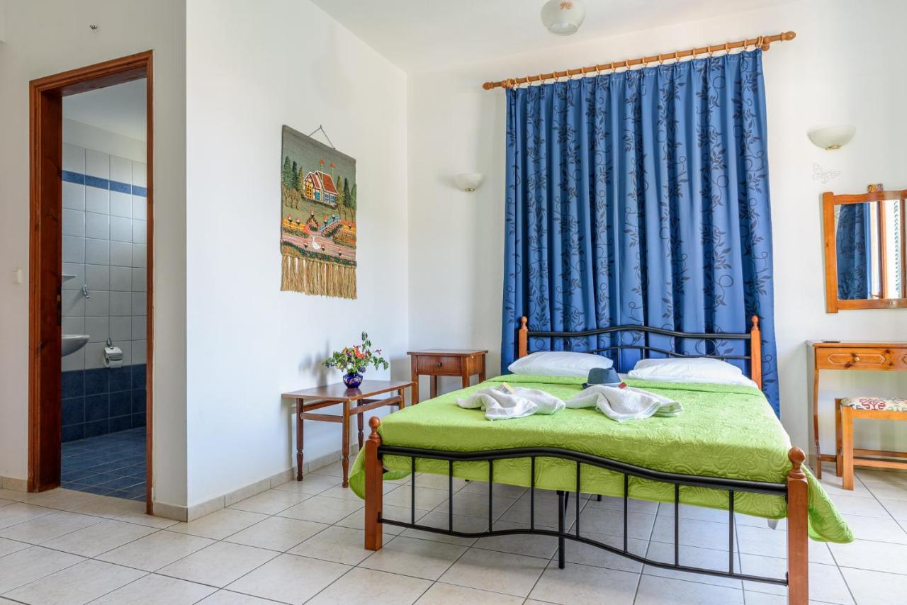 Des Roses Hotel Platanias  Dış mekan fotoğraf