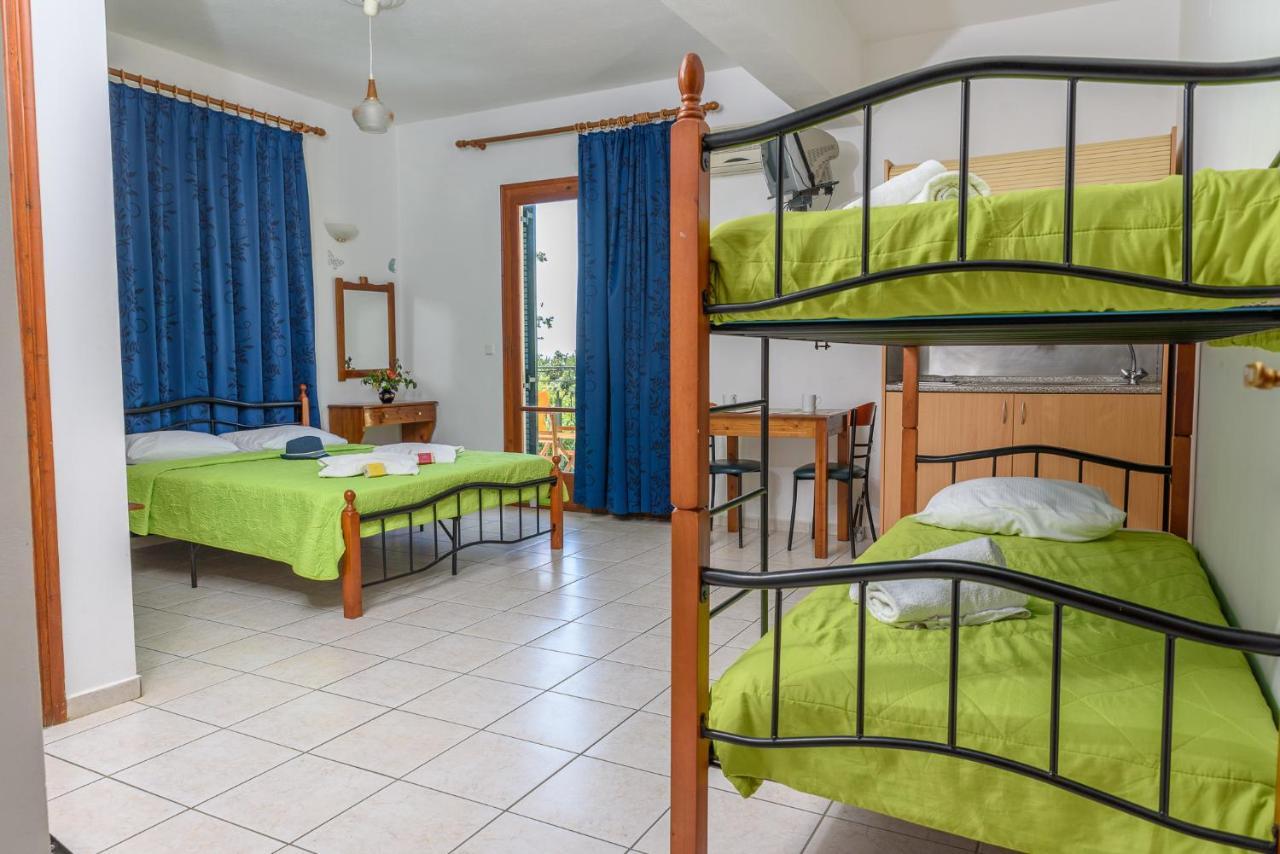 Des Roses Hotel Platanias  Dış mekan fotoğraf