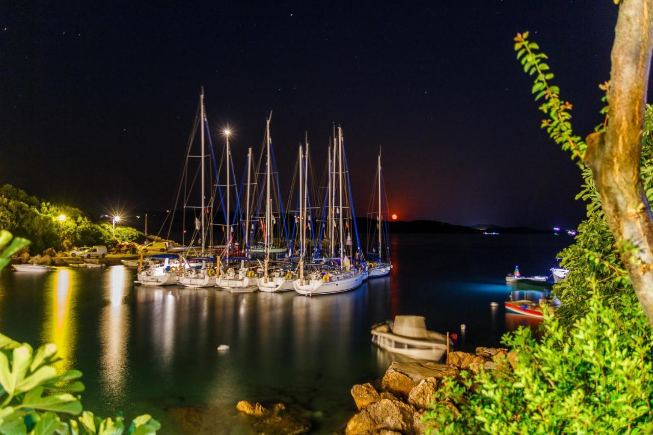 Des Roses Hotel Platanias  Dış mekan fotoğraf