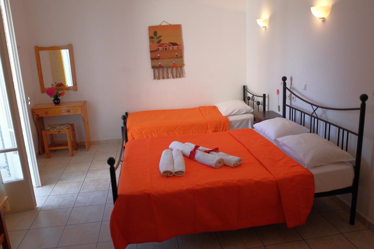 Des Roses Hotel Platanias  Dış mekan fotoğraf